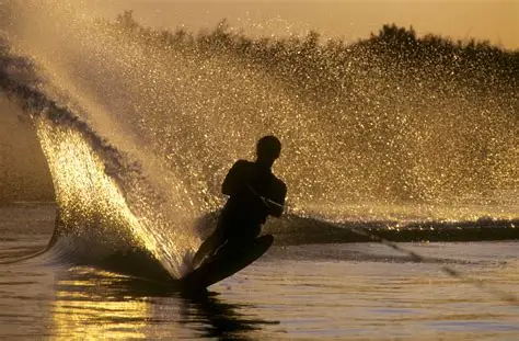 The Thrills of Waterskiing and all it dellivers